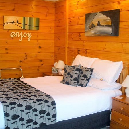 Andrea'S Bed & Breakfast Whitianga Chambre photo